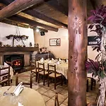 Hotel Logis Restaurant La Remise Le Bleymard