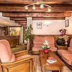 La Remise Hotel